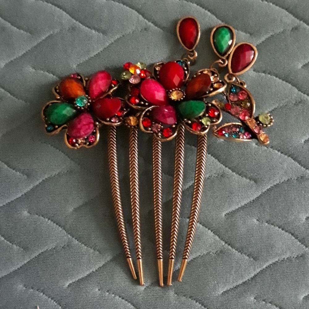 Jeweled hair comb